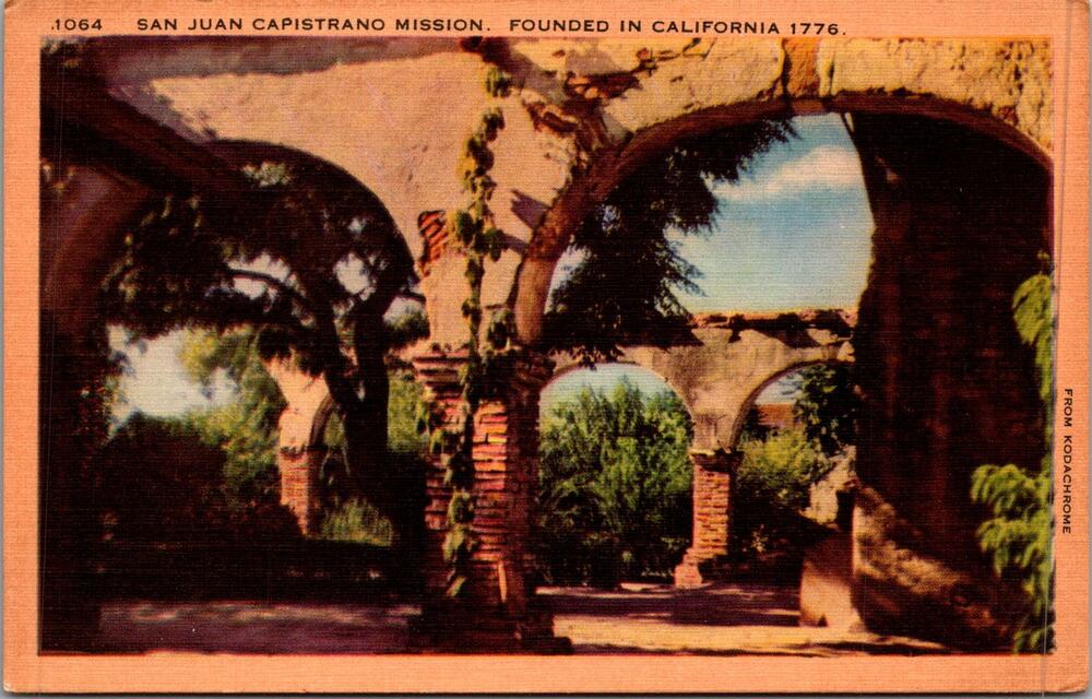 San Juan Capistrano Mission Founded in California 1946 Vintage Postcard SP17-15